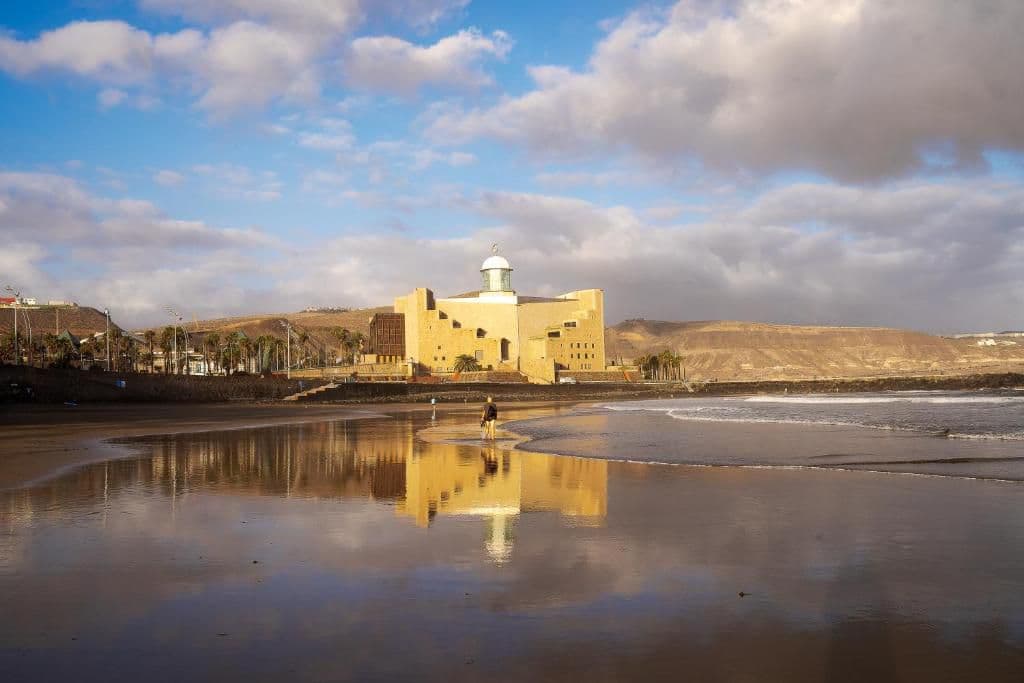 Alfredo Kraus Auditorium at sunset, Las Palmas waterfront